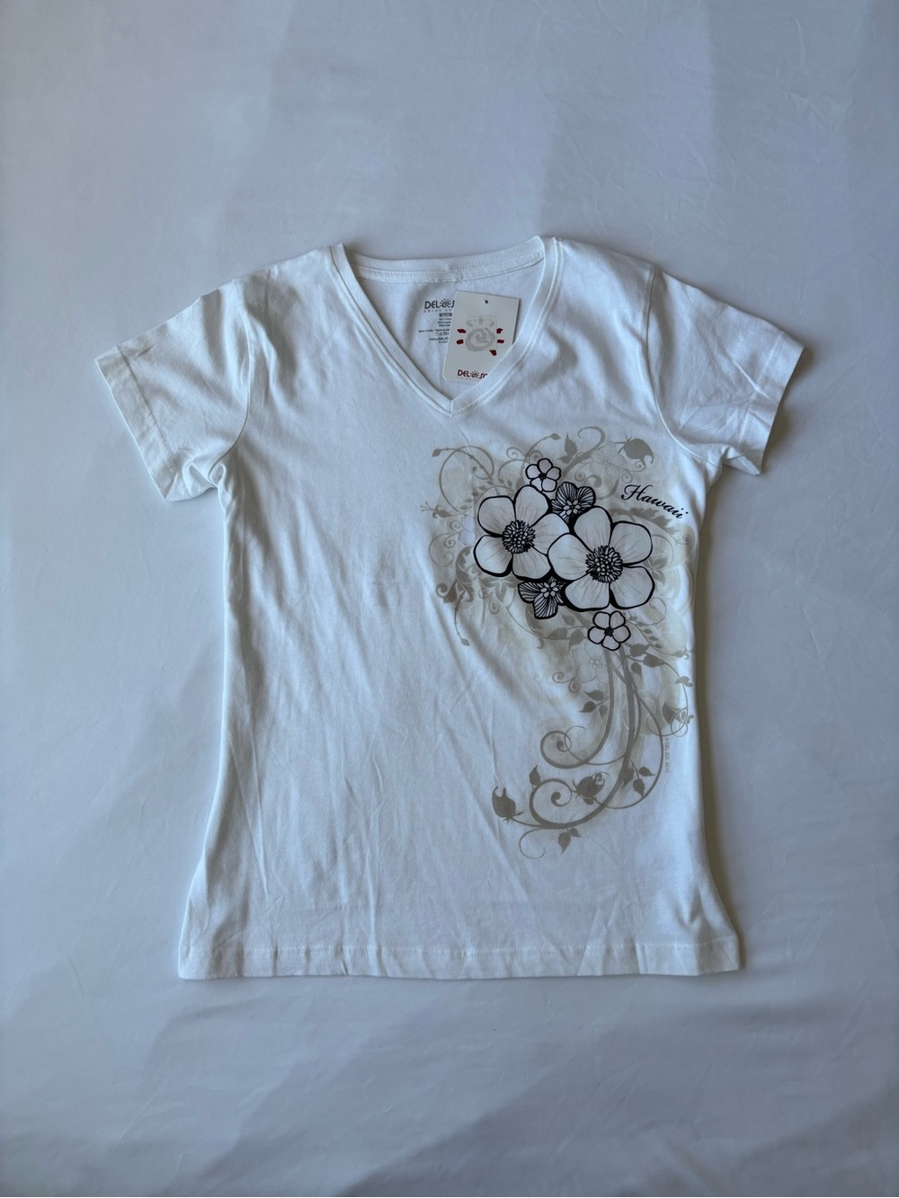 Del sol white and navy blue Hawaiian shirt